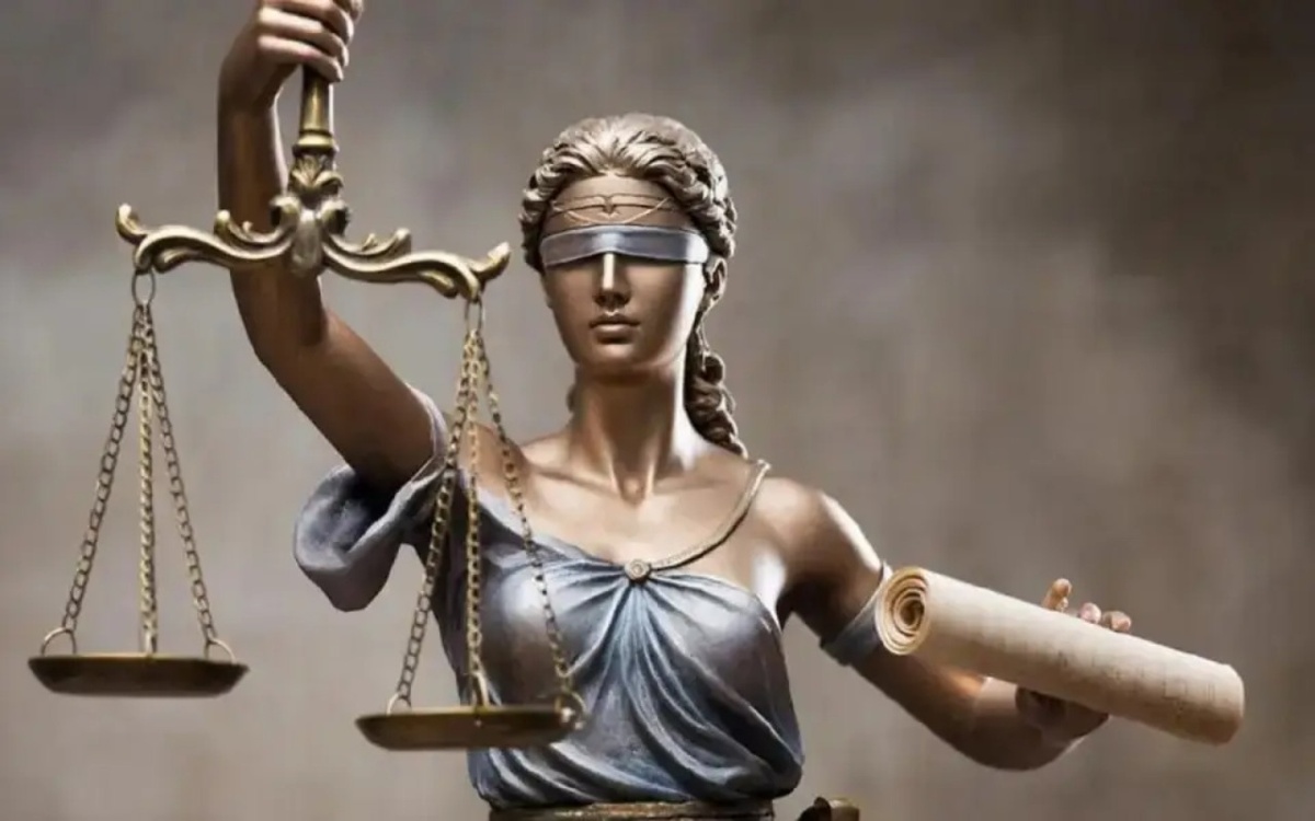    Генпрокуратура потребовала через суд изъять имущество экс-губернатора Ростовской области Владимира Чуба и ряда бизнесменов Фото – GigaChat