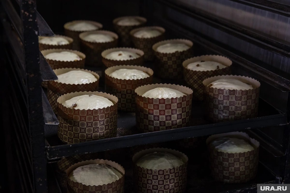     Самые низкие цены на куличи в Тюмени можно встретить в сетевых магазинах