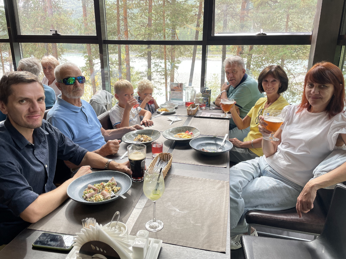 Ресторан в отеле Алтика