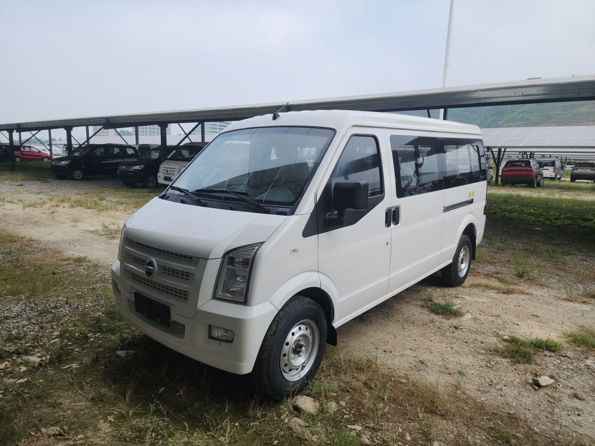 DFSK C37