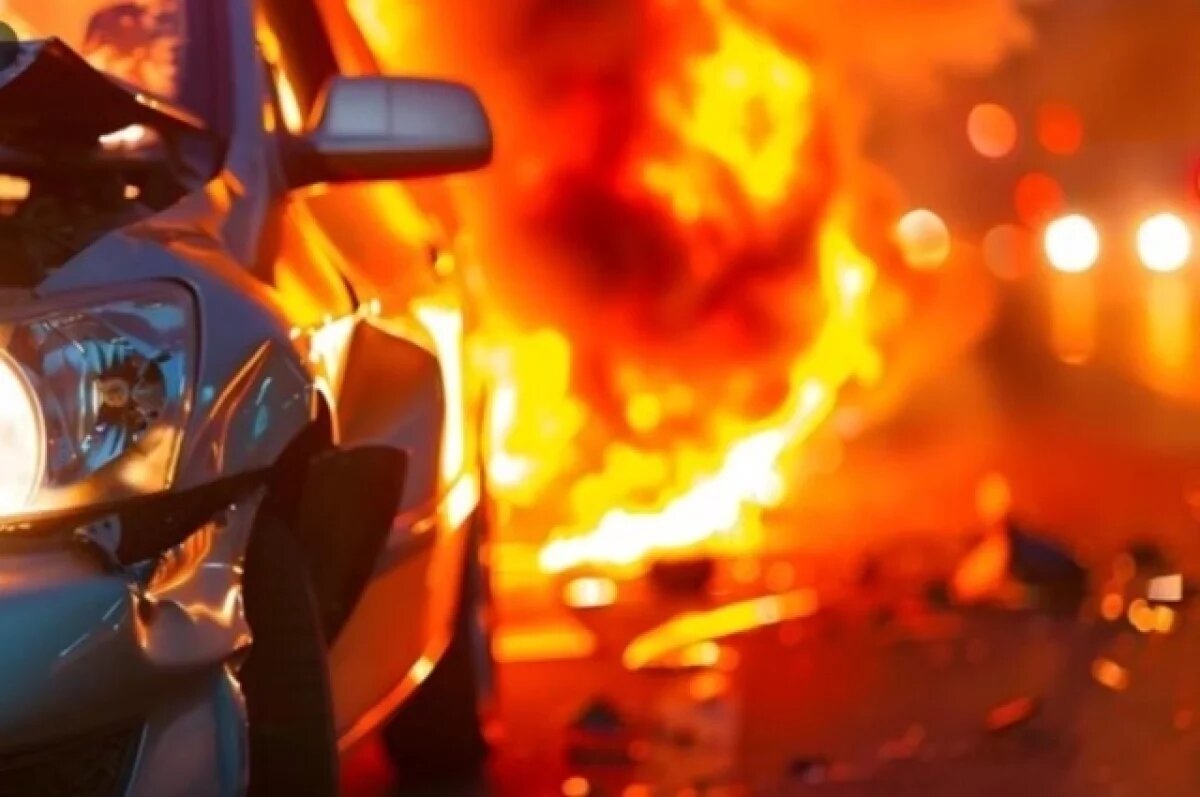    В Славском районе подожгли автомобиль после дорожного конфликта