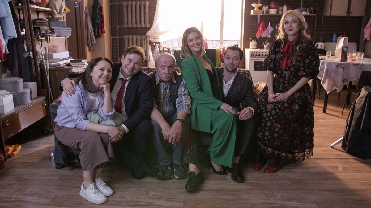 Сериал "Универ. 15 лет спустя"