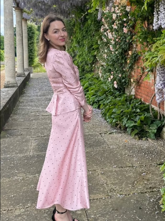 Внучка двоюродной сестры покойной королевы Елизаветы, принцессы Александры Кентской, имеет более 8200 подписчиков в социальных сетях. На фото 2025 год.