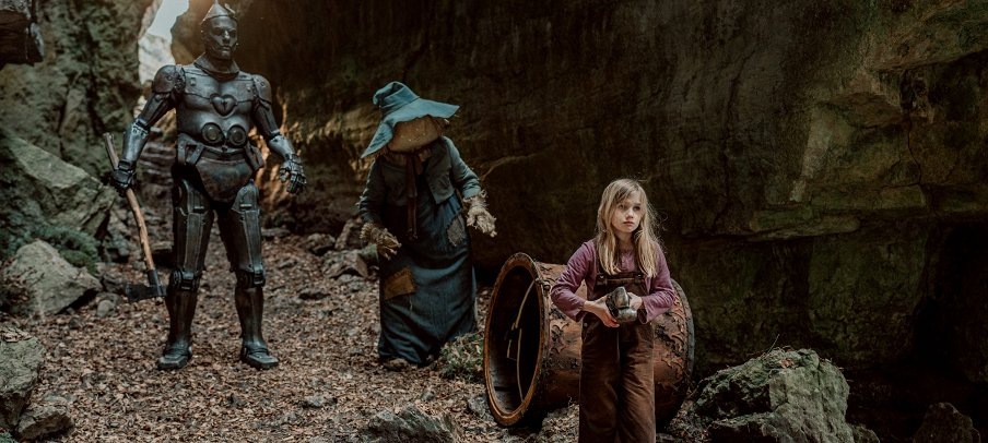 Кадр из фильма "Волшебник Изумрудного городжа. Дорога из жёлтого кирпича". 