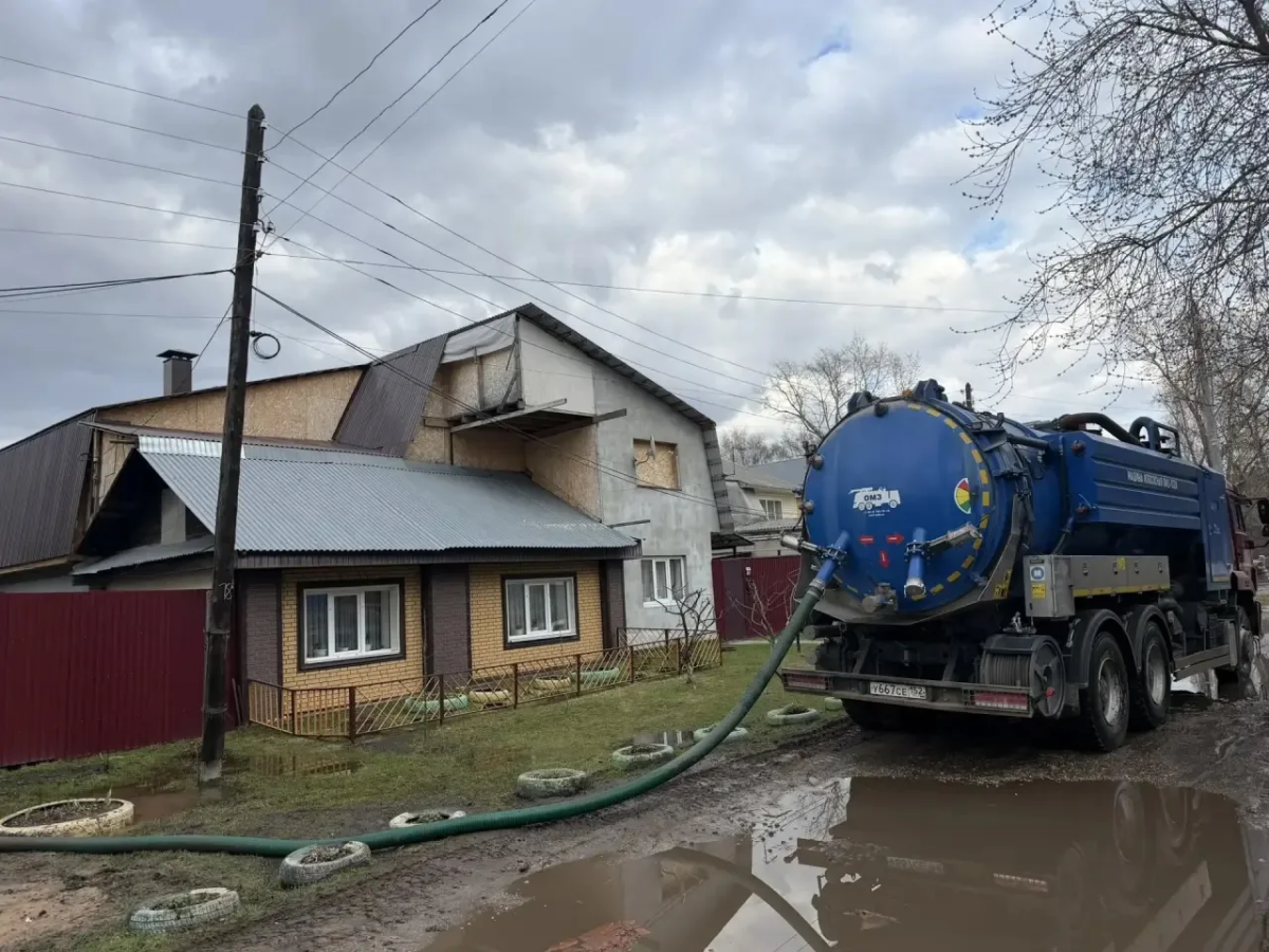    В настоящее время талая вода полностью откачана