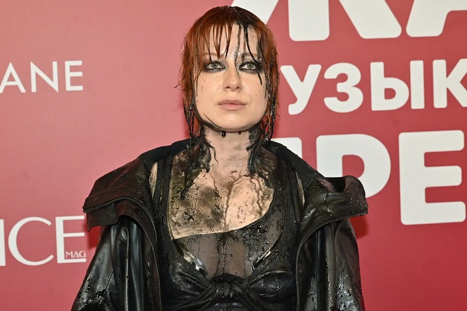    Юлия Савичева Евгения ГУСЕВА