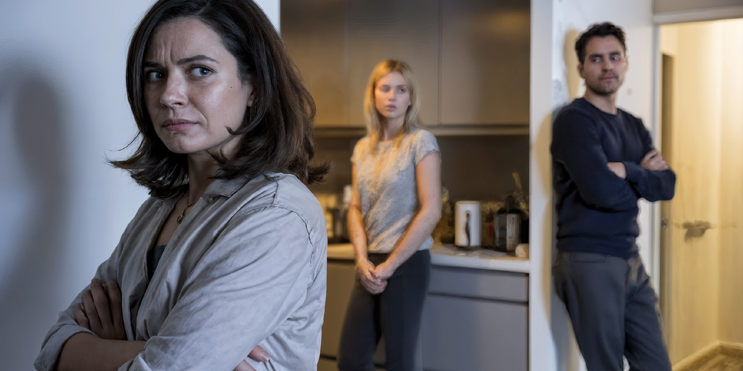 Мы копили на образование для сына 6 лет, а муж снял все деньги и отдал сестре на свадьбу, потому что та хотела шикарный праздник