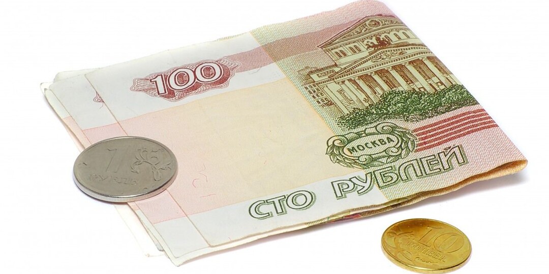 Индекс Мосбиржи падает на фоне снижения цен на нефть, акции "Аэрофлота" растут