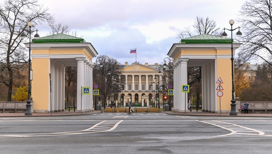    Смольный. Автор фото: Тихонов Михаил