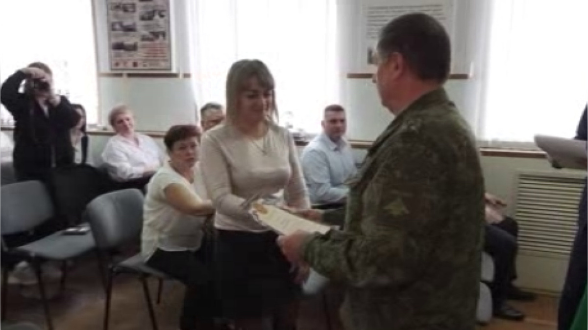    Сегодня День сотрудников военных комиссариатов в России и Курске