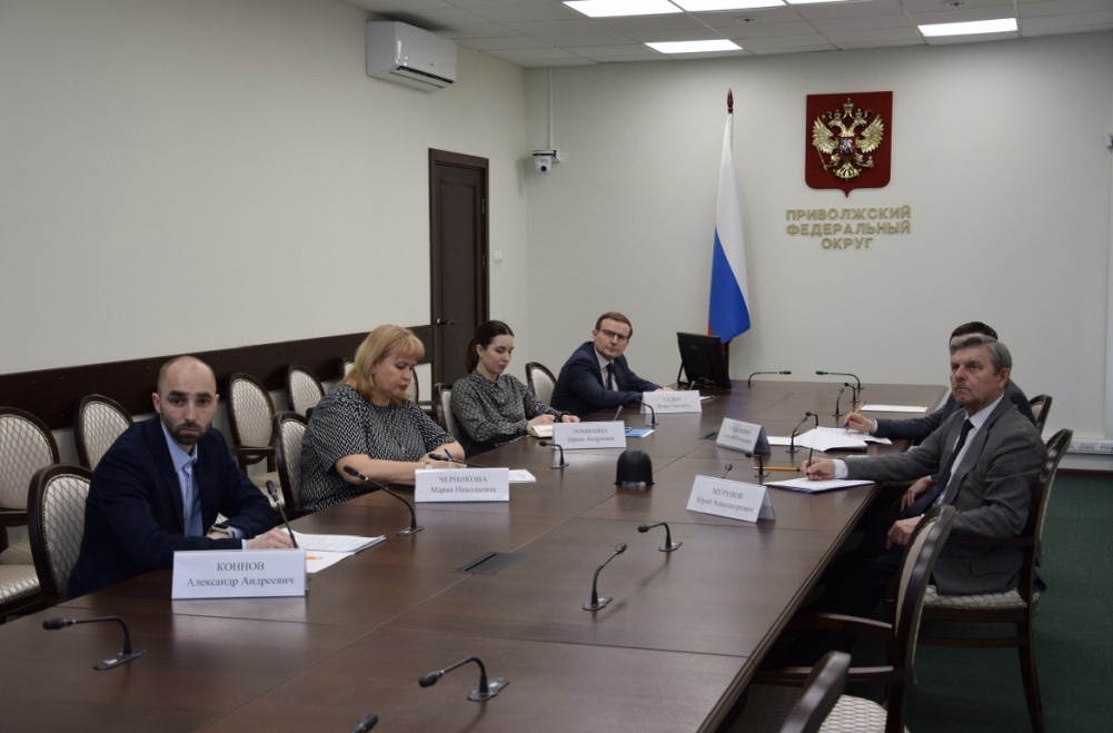    Семинары для работающих с участниками СВО специалистов обсудили в ПФО