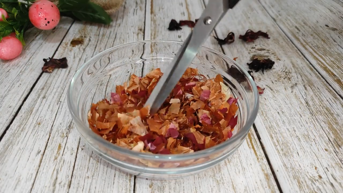 Мраморные яйца на Пасху. Фото автора.