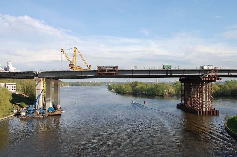 Живописный мост. Строительство. ( Фото взято: https://sontucio.livejournal.com/1021733.html )