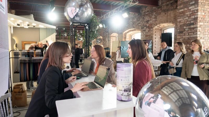     Офлайн-пространство CORNERKAT Фото: Екатерина Исакова