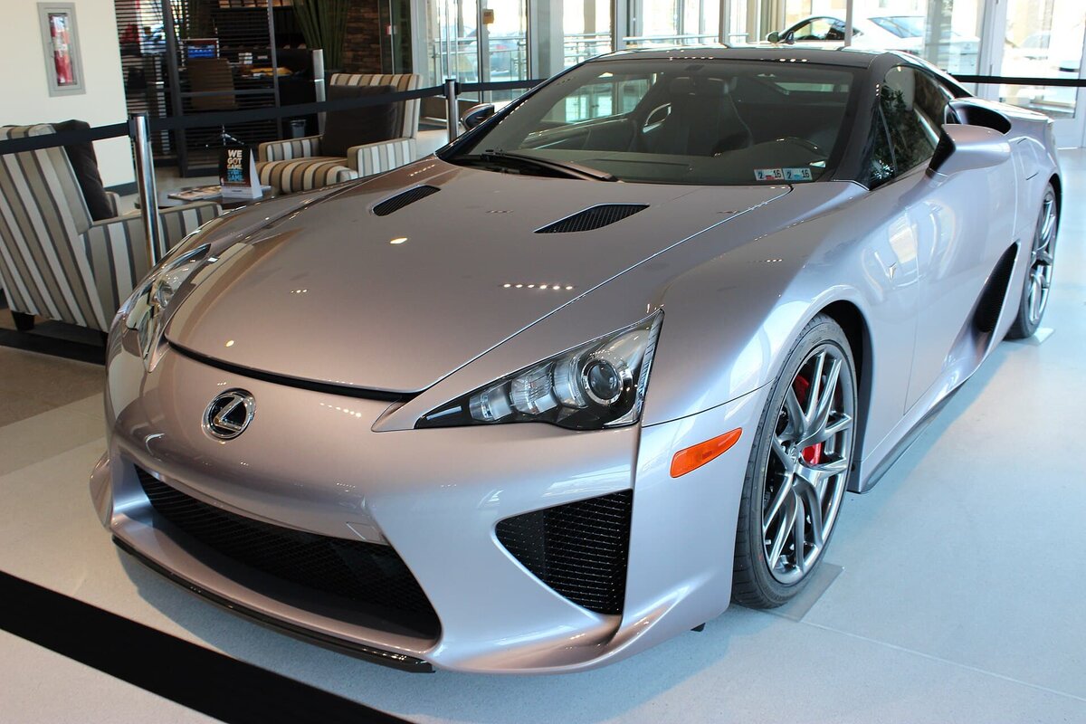    Lexus LFA