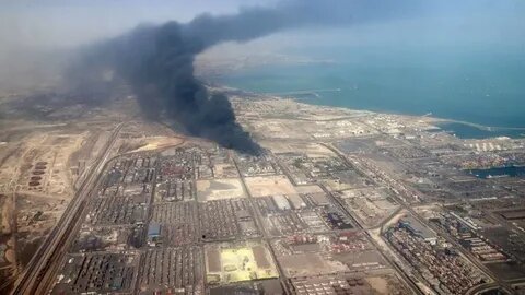 НПЗ атакованный союзниками.  фото: яндекс.