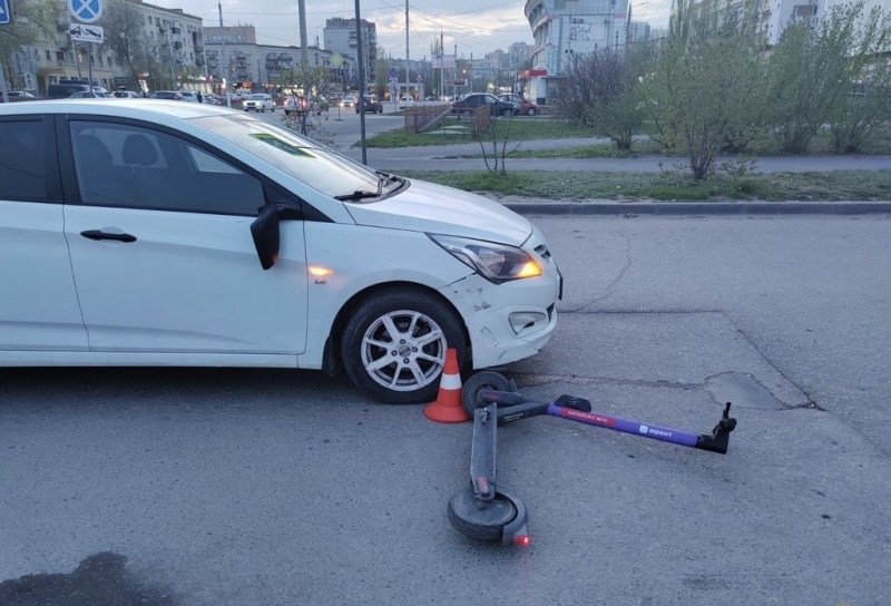 «стоим на аварийке»