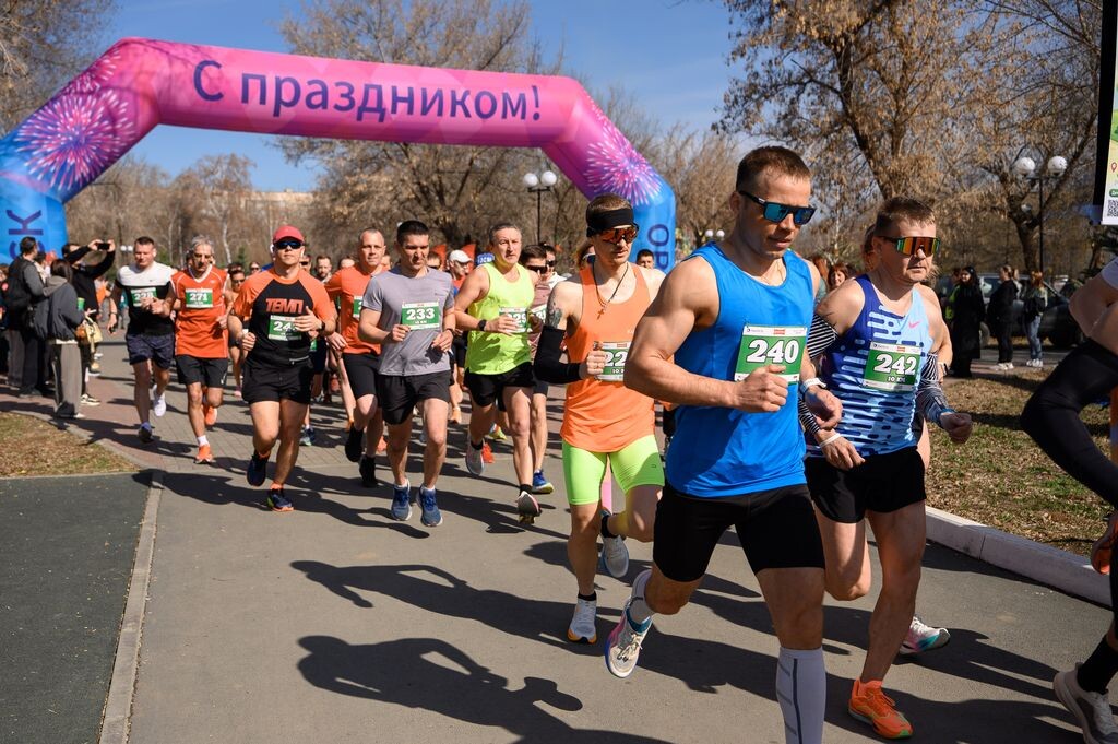    В Орске прошел массовый забег «Орский подснежник». На старт вышли сотни орчан и гостей города