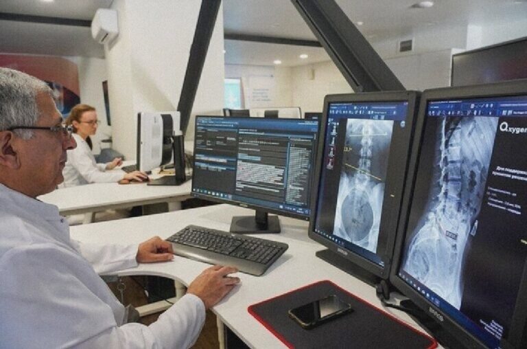    Иллюстрация к материалу: Телемедицина для детей: новые правила и оснащение поликлиник по ОМС