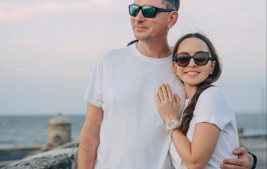 «Большинство свадеб на самом деле - это слепой прыжок в неизвестность.