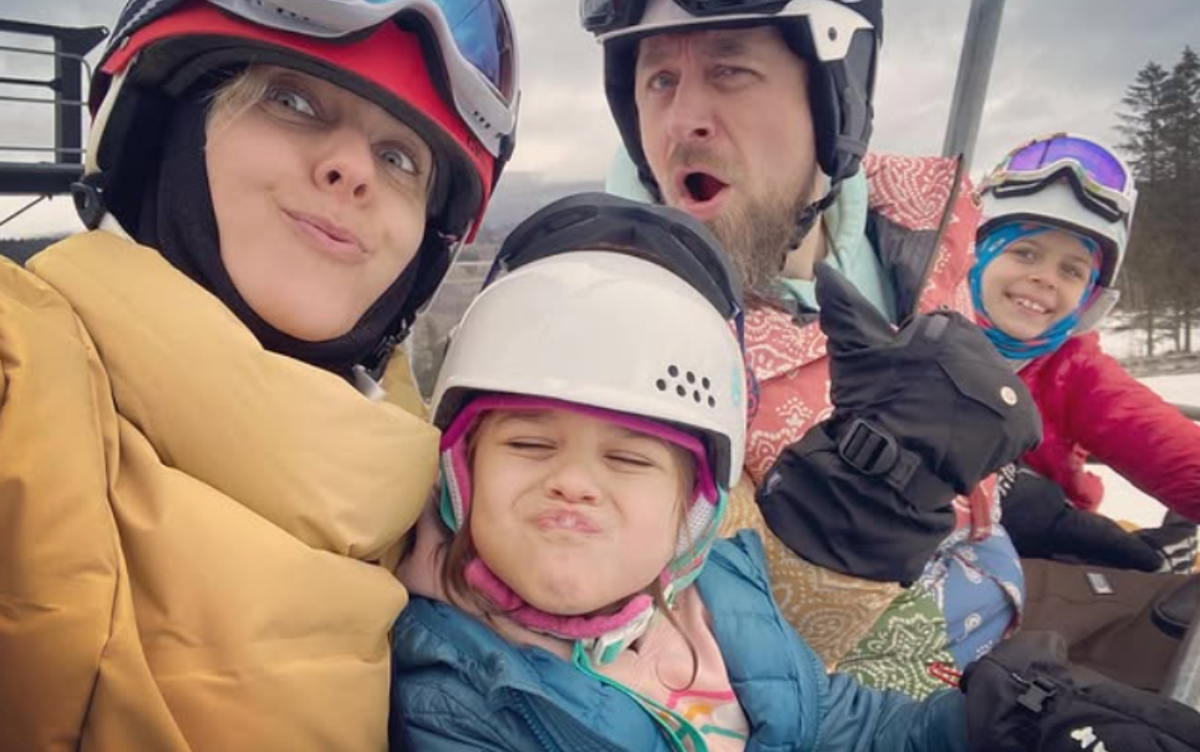    Эмигрировала в США: звезда «нулевых» Ольга Шелест продала элитную квартиру в Москве за 107 млн рублей