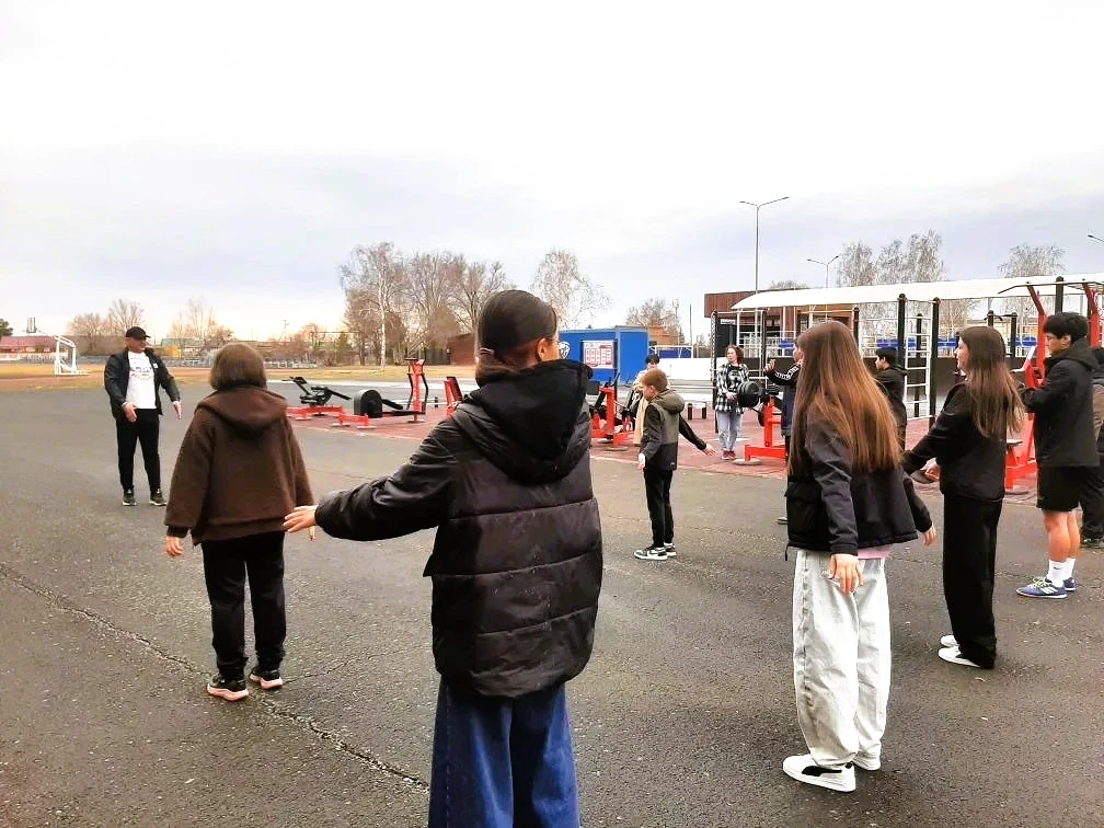     Участники программы «Герои Оренбуржья» помогают бойцам СВО и работают с молодёжью «О»
📷    Участники программы «Герои Оренбуржья» помогают бойцам СВО и работают с молодёжью «О»
📷    Участники программы «Герои Оренбуржья» помогают бойцам СВО и работают с молодёжью «О»
