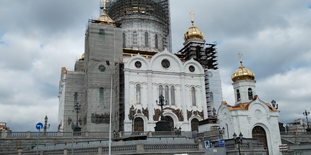 Москва готовится к Пасхе.