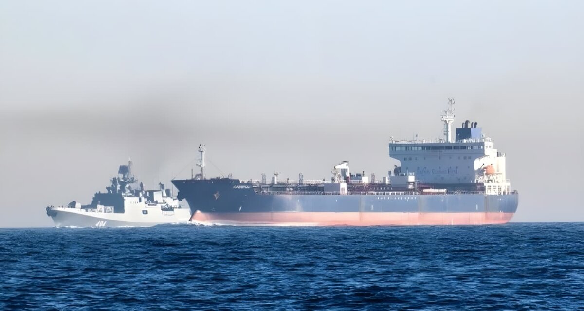     «Адмирал Григорович» проекта 11135 в проливе Ла-Манш