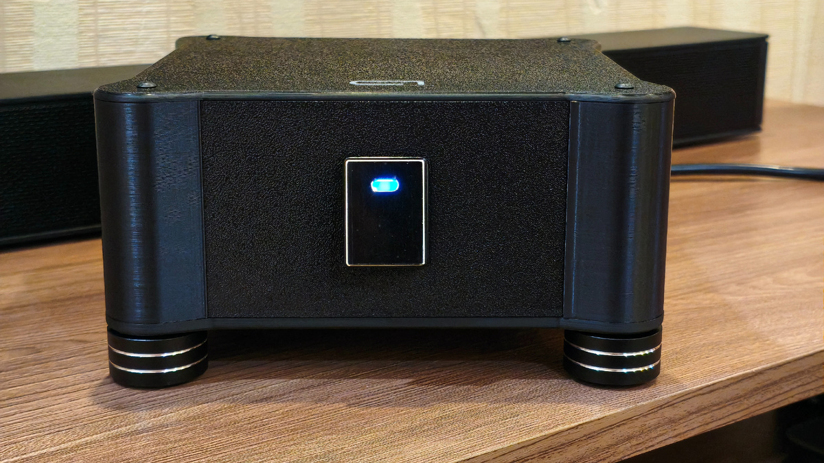 Фильтр постоянной составляющей сетевого напряжения питания (со стороны лицевой панели)