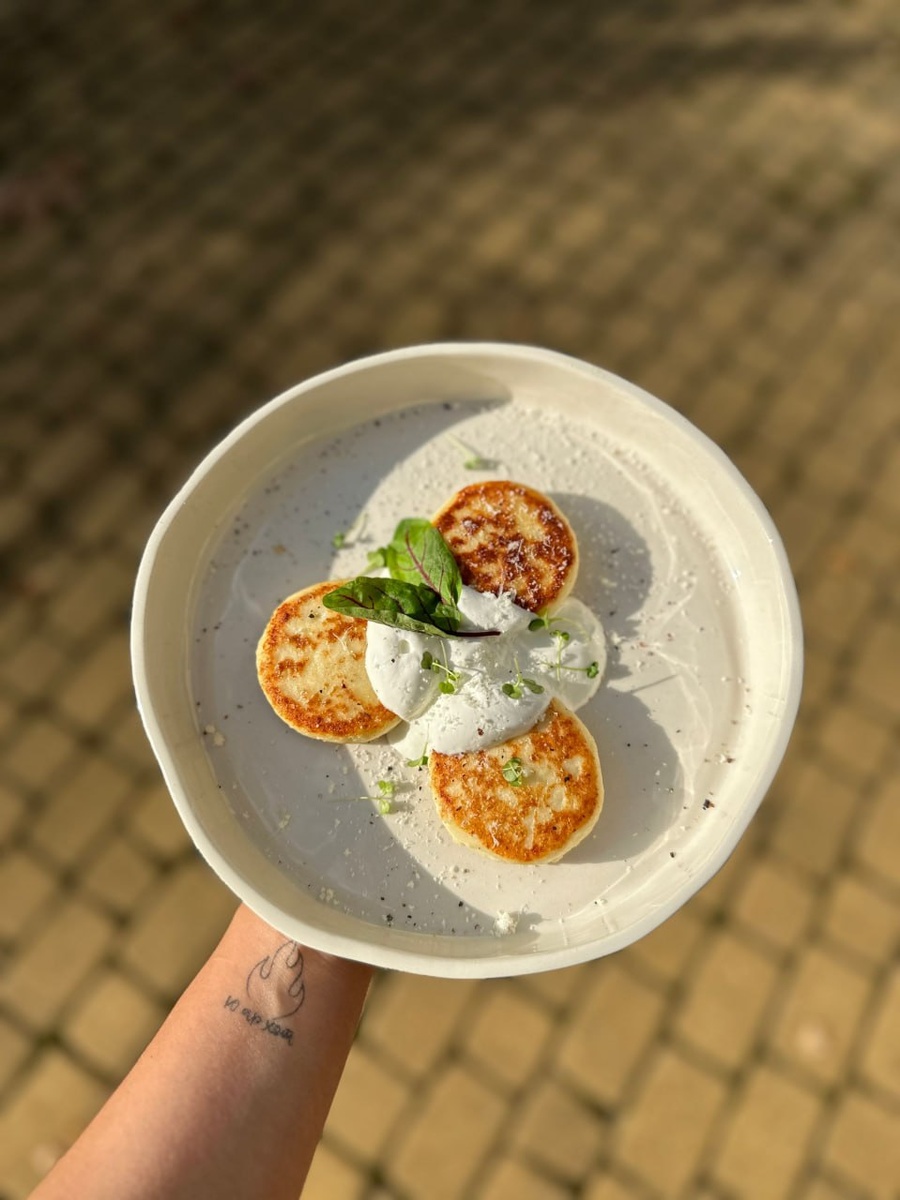 Завтрак. Сырники с пармезаном