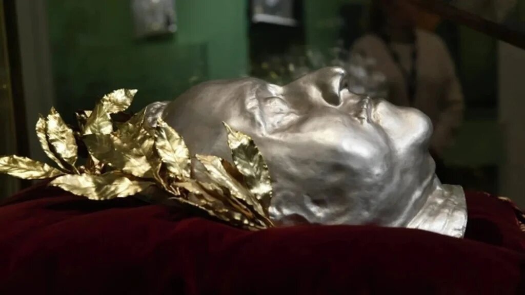 И Пётр Первый тоже почил в Бозе