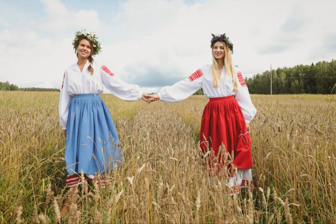 За последние годы страна развивалась значительно хорошо.