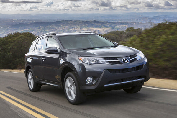 Toyota RAV4 / Toyota   📷