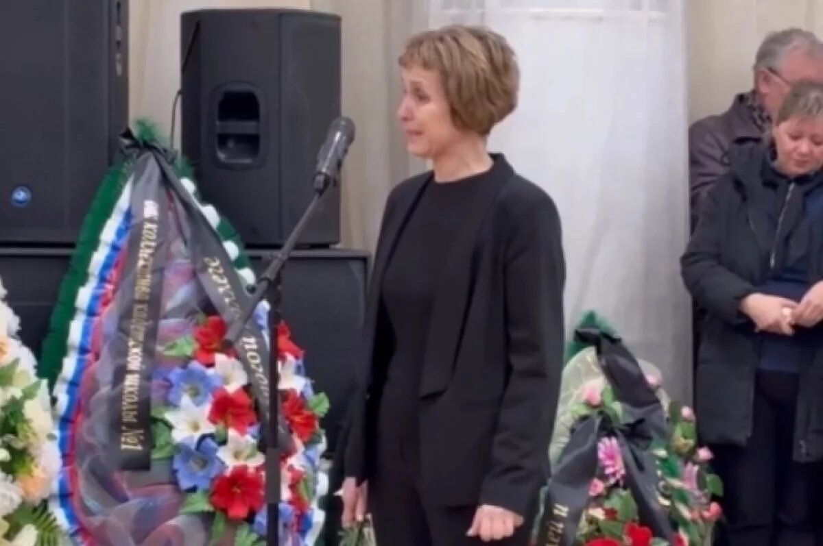    И.о. директора школы Прикамья, где погибла учительница, попросила прощения