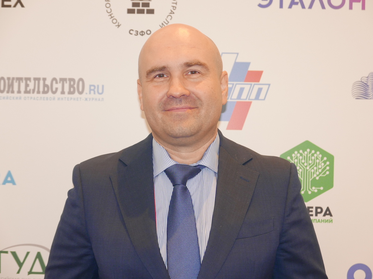Генеральный директор ДТСС Андрей Попельнух уверен, что руководителей нужно растить внутри коллектива. Если открывается вакансия на руководящей должности, на нее следует приглашать исключительно тех специалистов, кто постигал премудрости инжиниринга в своей компании. 