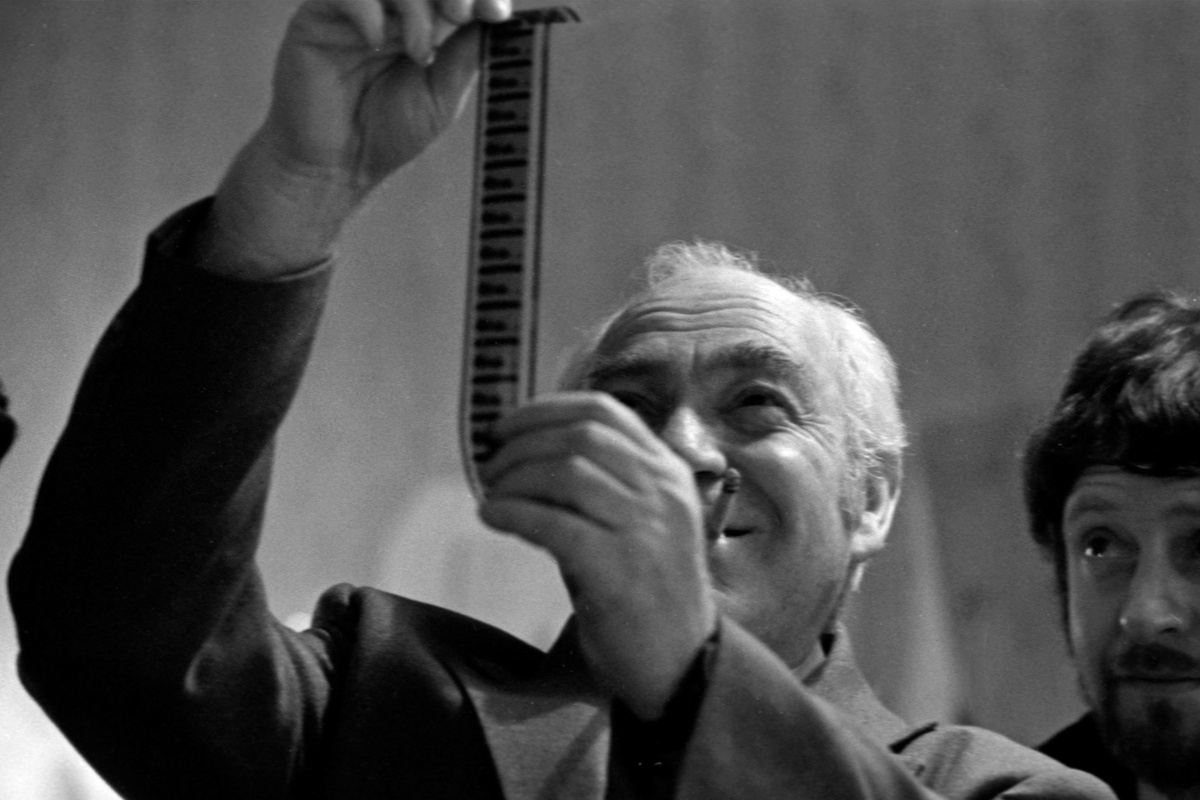    Федор Хитрук - советский и российский режиссер анимационного кино, автор мультфильмов "История одного преступления", "Каникулы Бонифация", "Фильм, фильм, фильм" и нескольких серий "Винни-Пуха"./Юрий Абрамочкин / РИА Новости