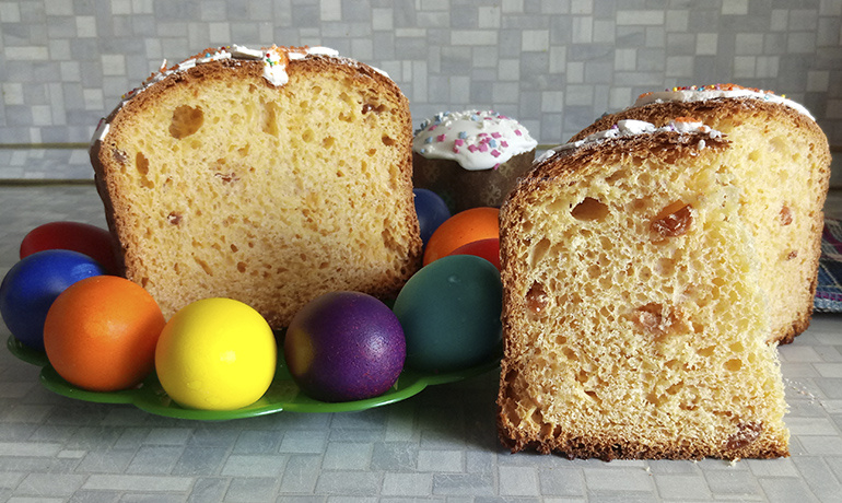 Пасхальный кулич на сливках