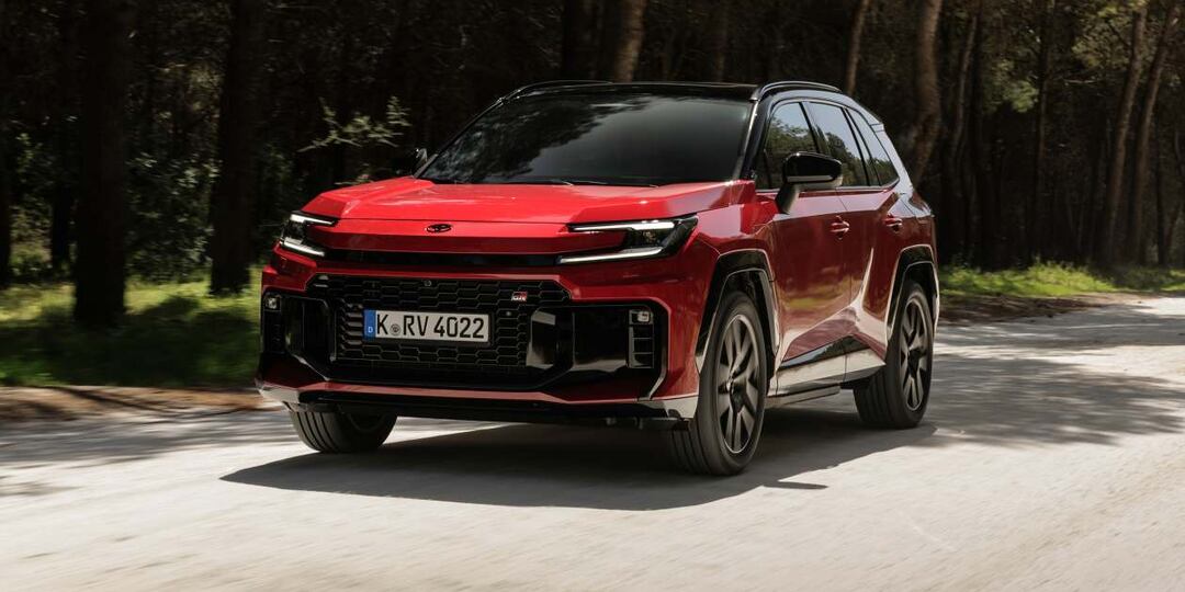 Обзор Toyota RAV4