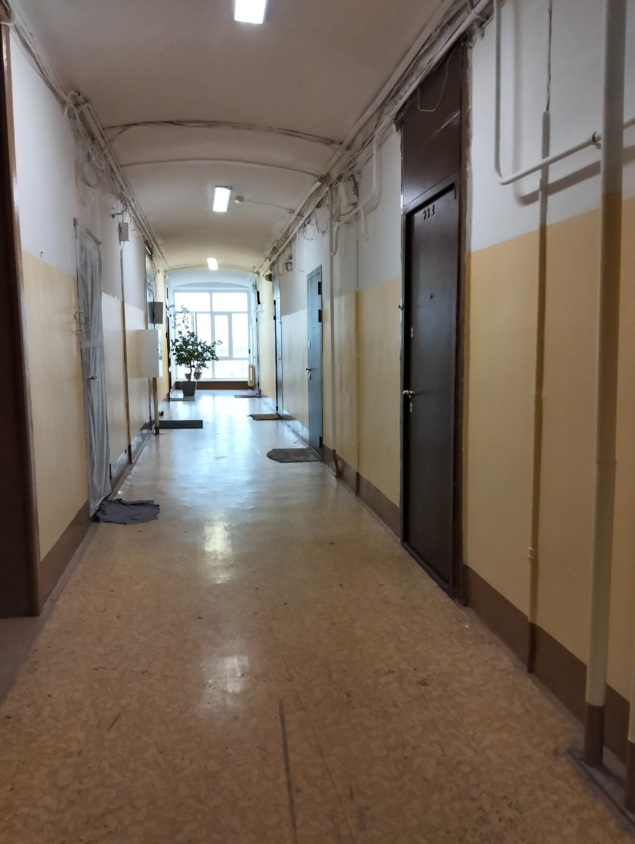 Один из коридоров на 9 этаже