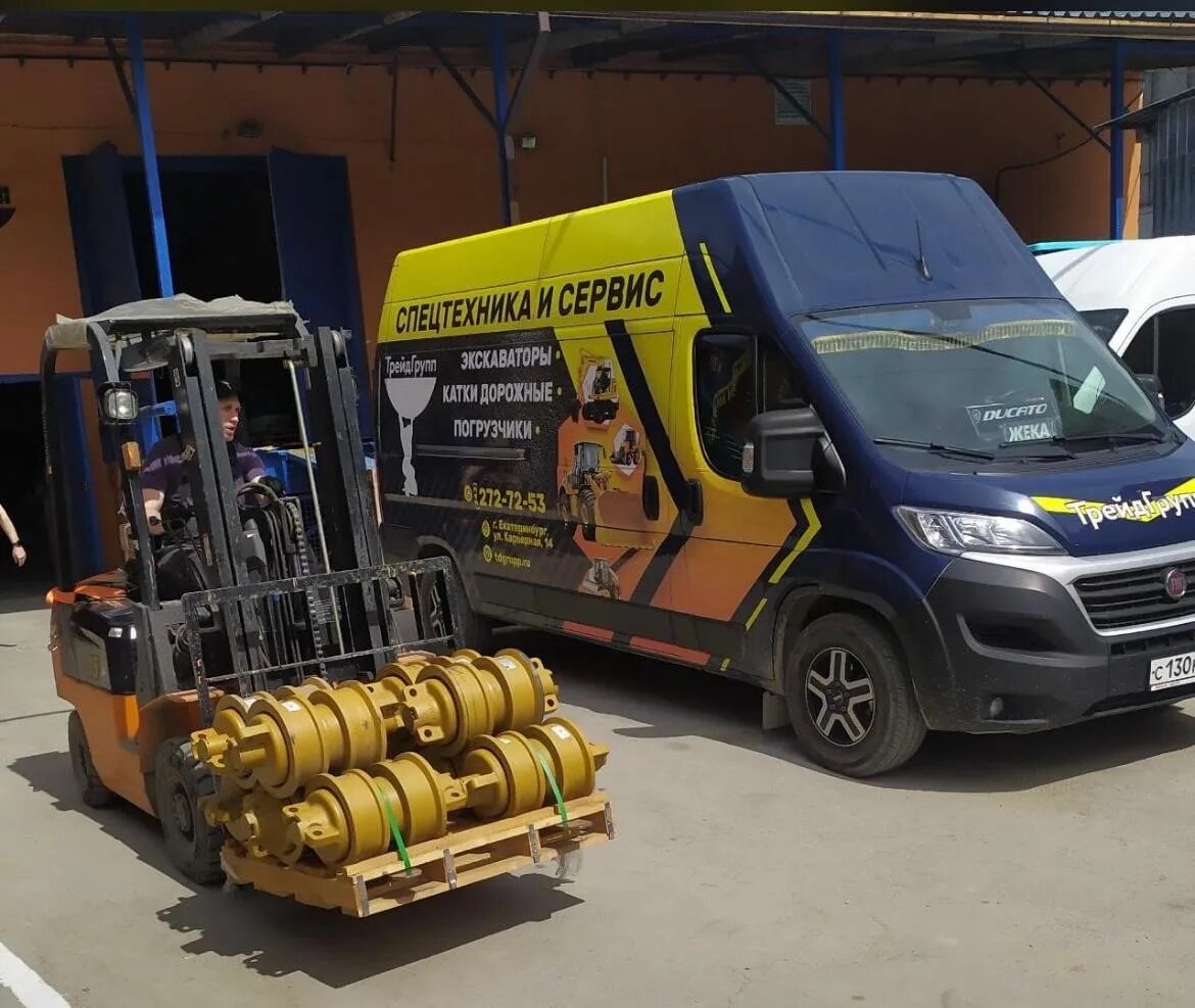 В наличии на складе широкий ассортимент запасных запчастей для спецтехники