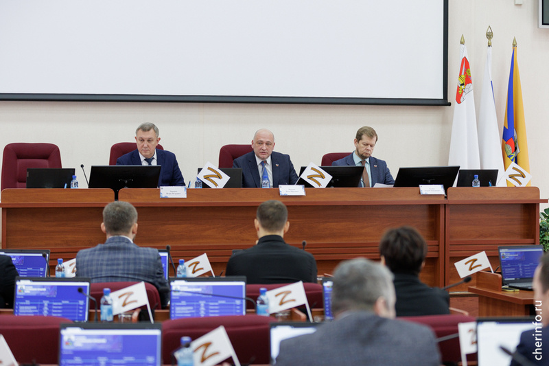    За его кандидатуру депутаты Гордумы проголосовали единогласно.