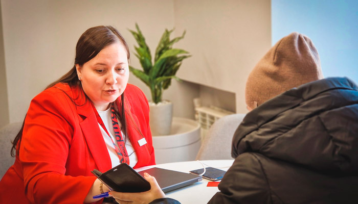 Обращение в банк по поводу мошеннического кредита откладывать нельзя. Фото: 1MI