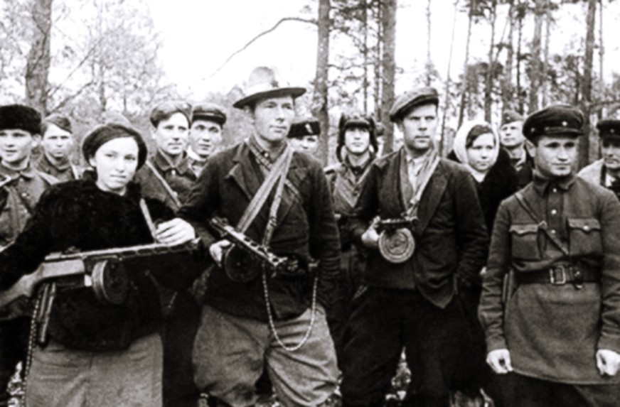 Советские партизаны. Исходное изображение найдено на wikimedia.org, его автор 82 박성빈.