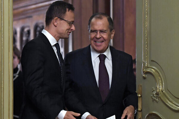 Главы МИД РФ С.Лаврова и главы МИД Венгрии П.Сийярто / Илья Питалев/РИА «Новости»   📷