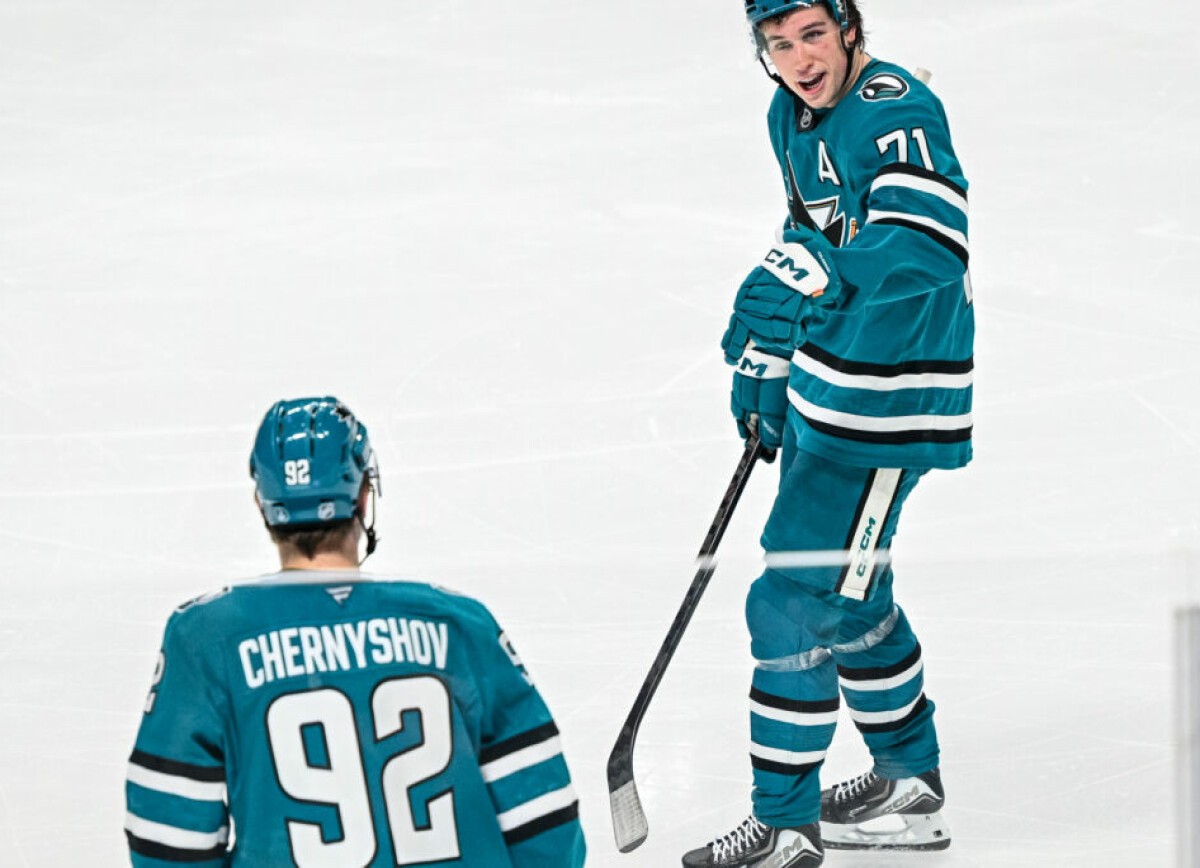     В США назвали российских проспектов НХЛ, сильнее всего заявивших о себе в этом сезоне