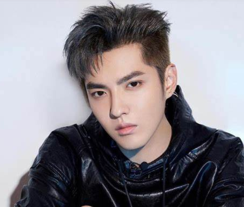 Китайский актер и певец Крис Ву.