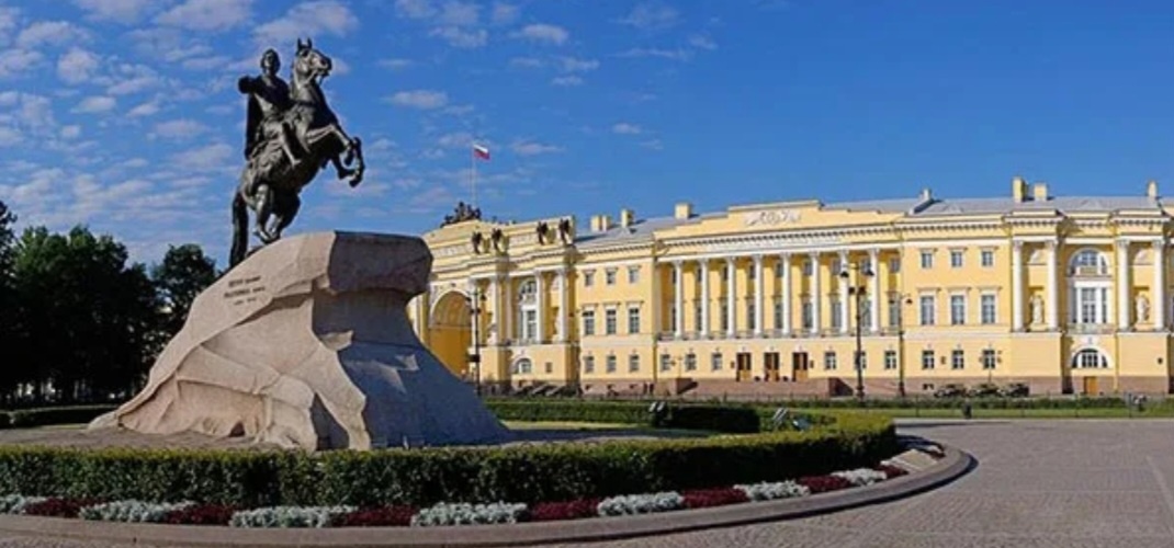 Сенатская площадь Санкт-Петербург