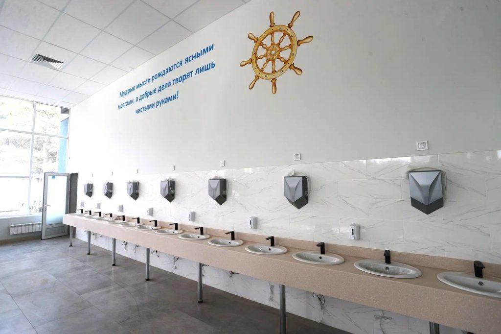 Листайте вправо, чтобы увидеть больше изображений