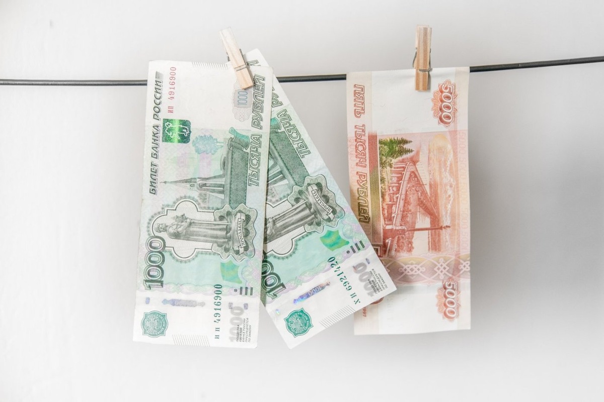    В Югре работодатель задолжал сотрудникам предприятия более 12 миллионов рублей заработной платы