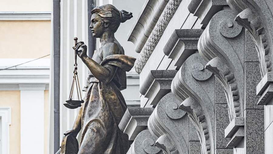 У судьи Саландиной и ее семьи обнаружили 21 объект недвижимости